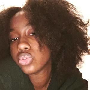 Meet your Posher, Phoenix